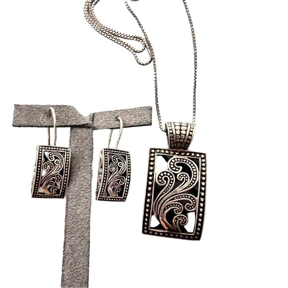925 Sterling Silver Necklace Pendant & Earrings Set